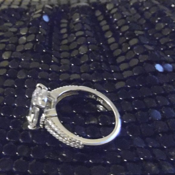 Radiance by Absolute Split Shoulder Cushion-cut Ring Size 9 - Picture 4 of 6